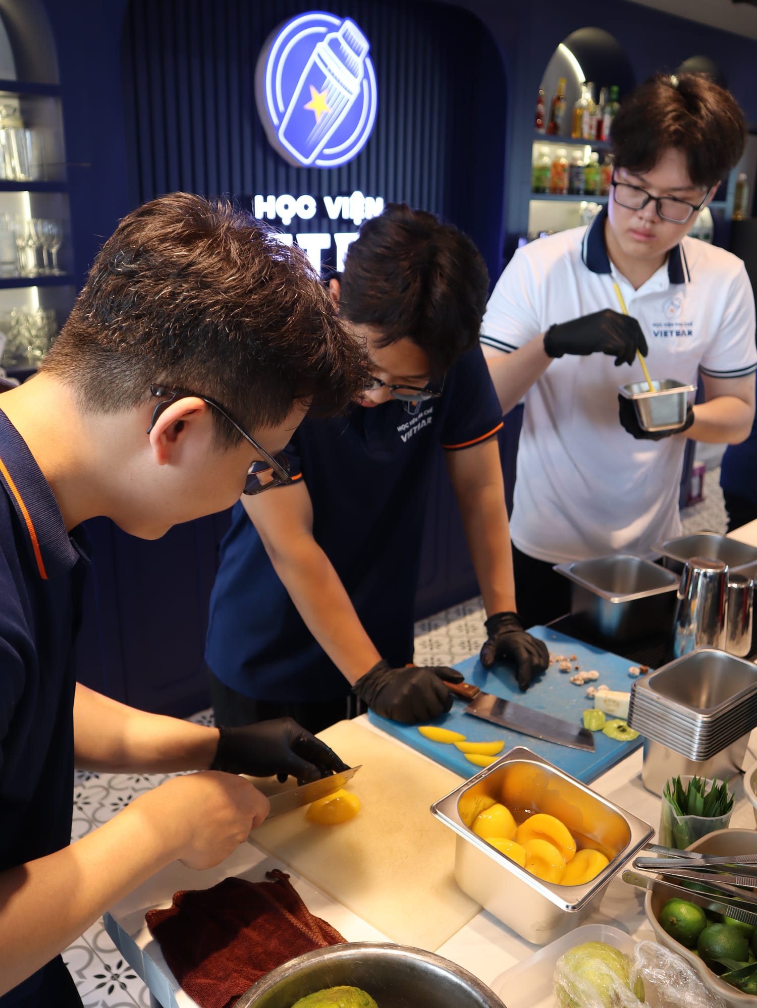 Hoạt động thực hành tại Học Viện Vietbar