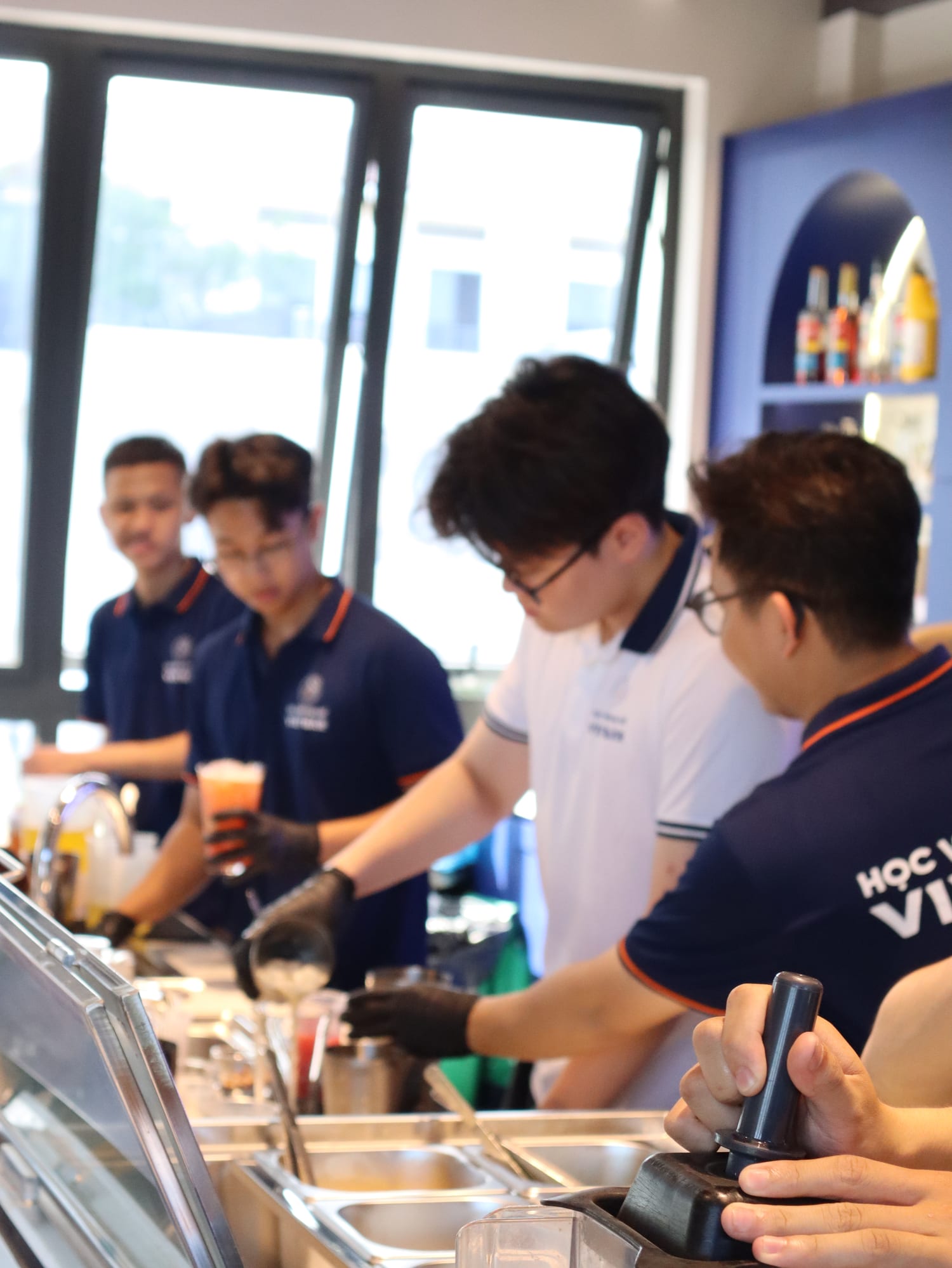 Hoạt động thực hành tại Học Viện Vietbar