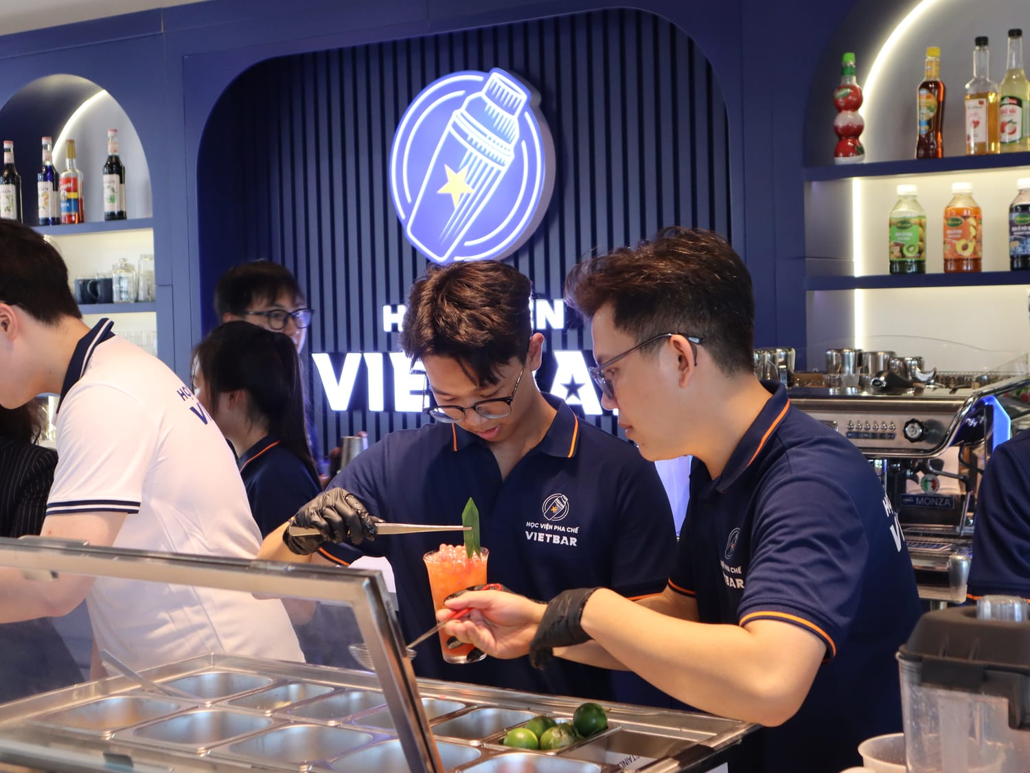 Hoạt động thực hành tại Học Viện Vietbar