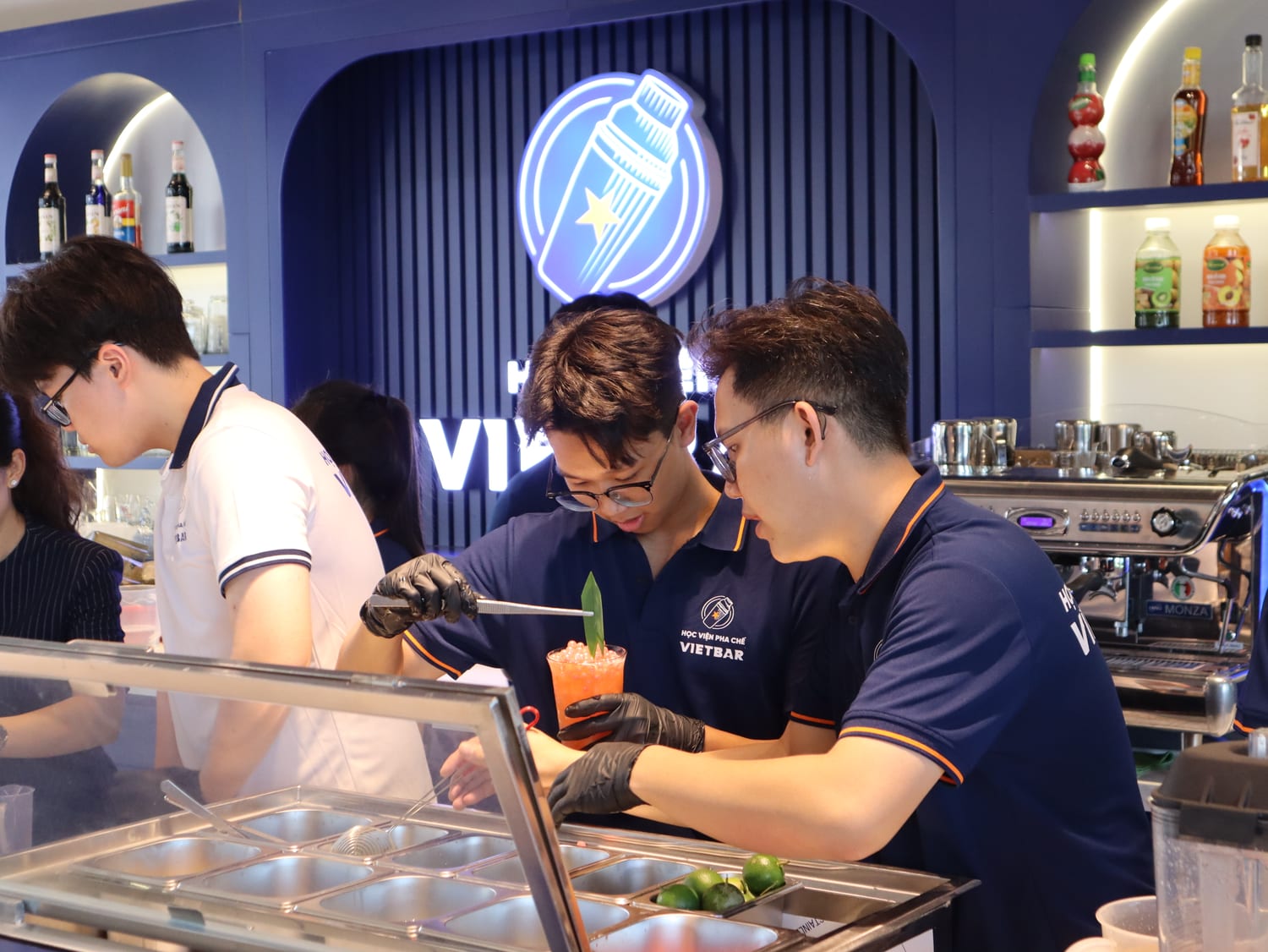 Hoạt động thực hành tại Học Viện Vietbar