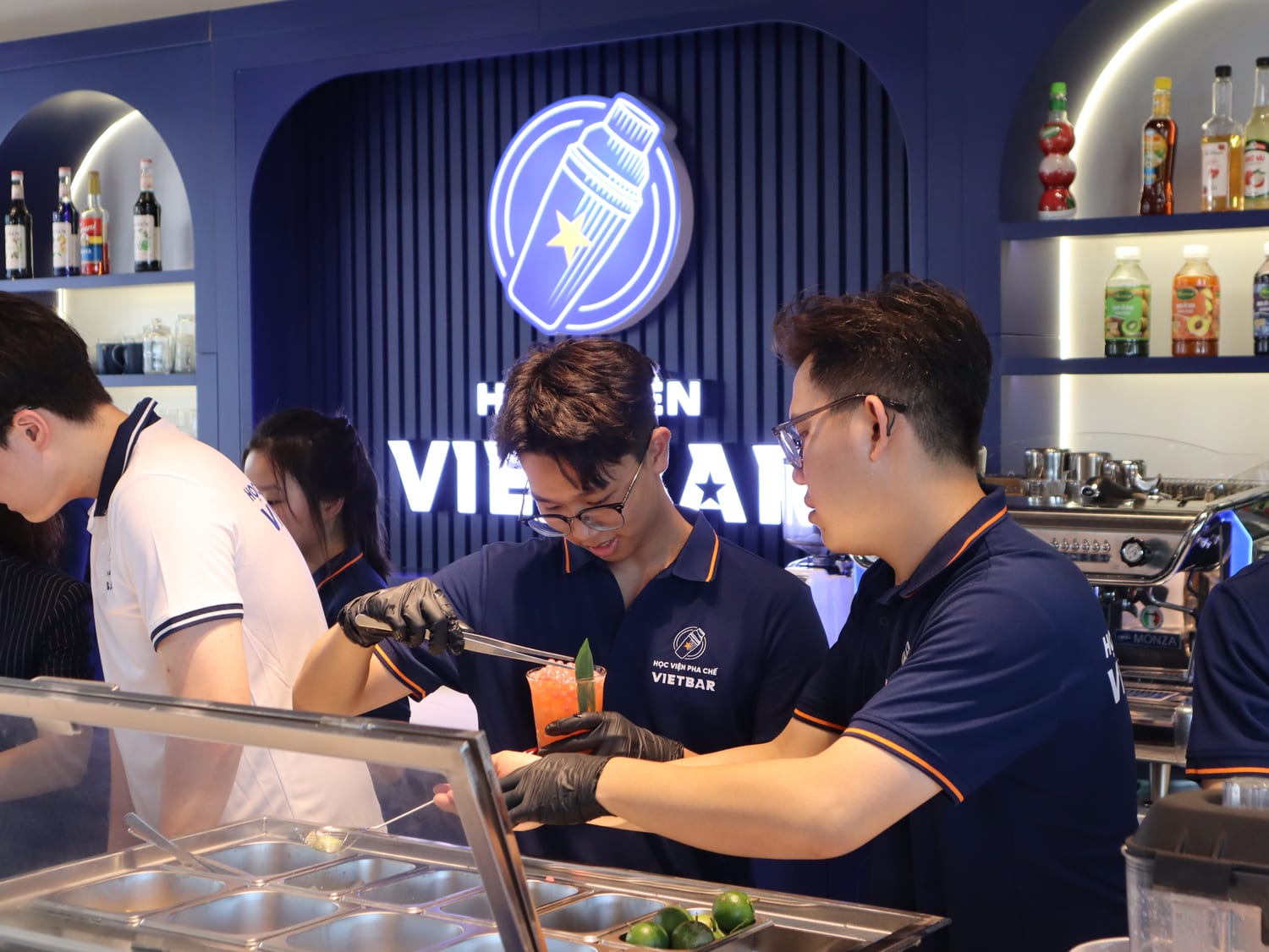Hoạt động thực hành tại Học Viện Vietbar