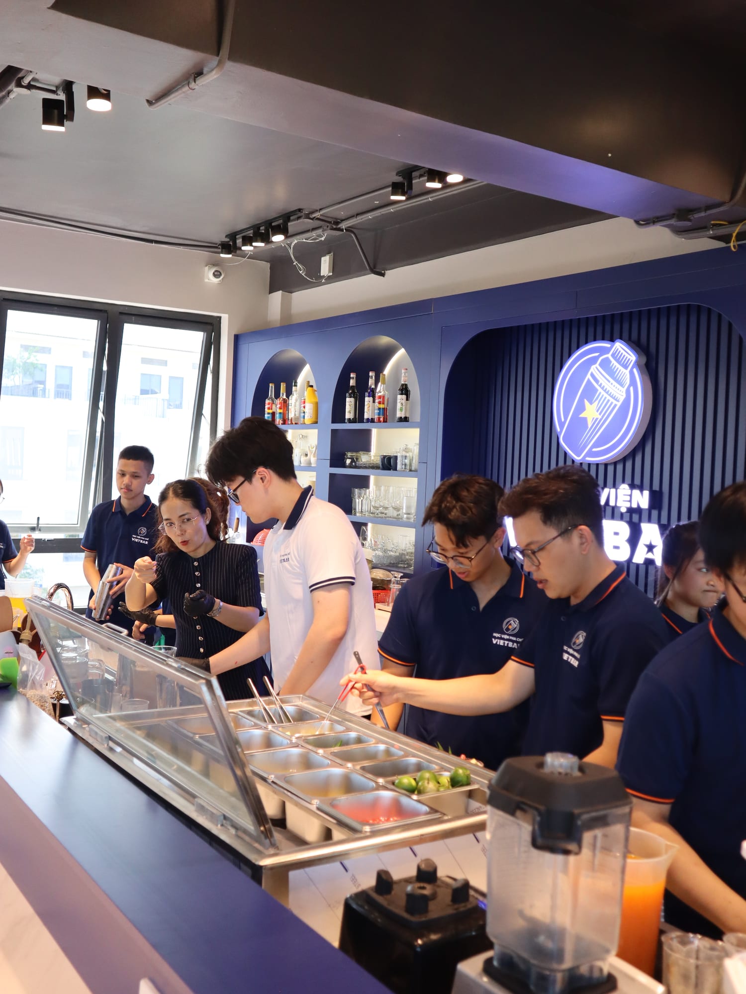 Hoạt động thực hành tại Học Viện Vietbar