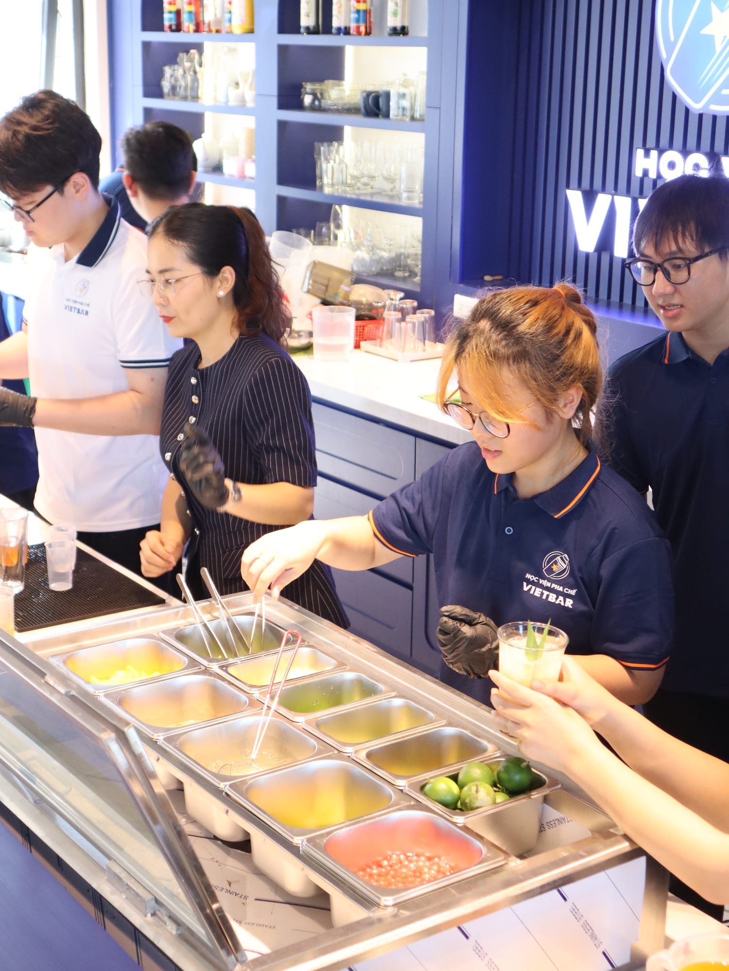 Hoạt động thực hành tại Học Viện Vietbar