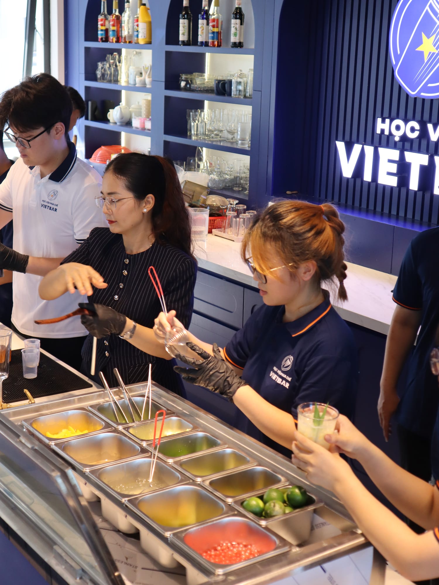 Hoạt động thực hành tại Học Viện Vietbar