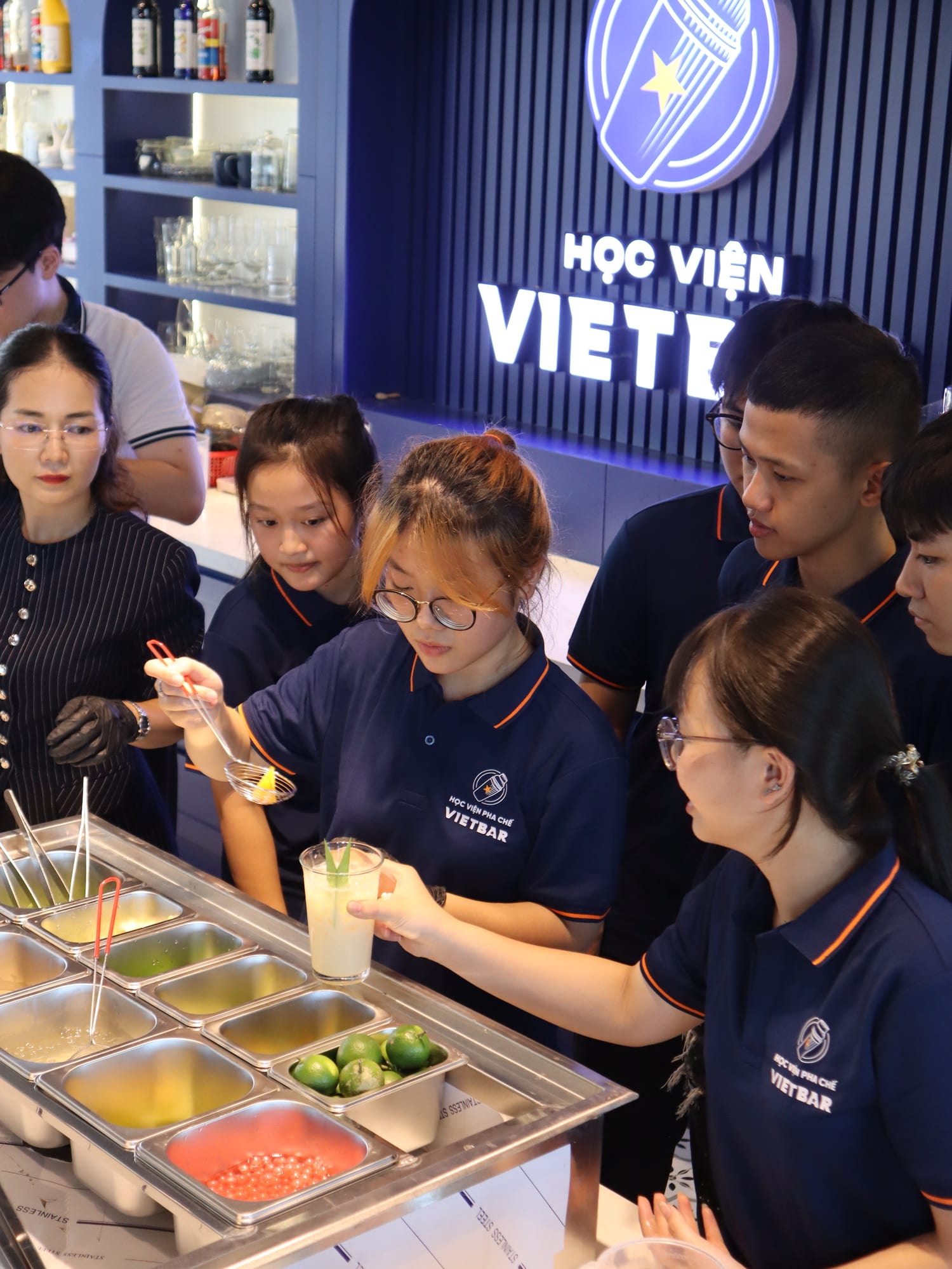 Hoạt động thực hành tại Học Viện Vietbar