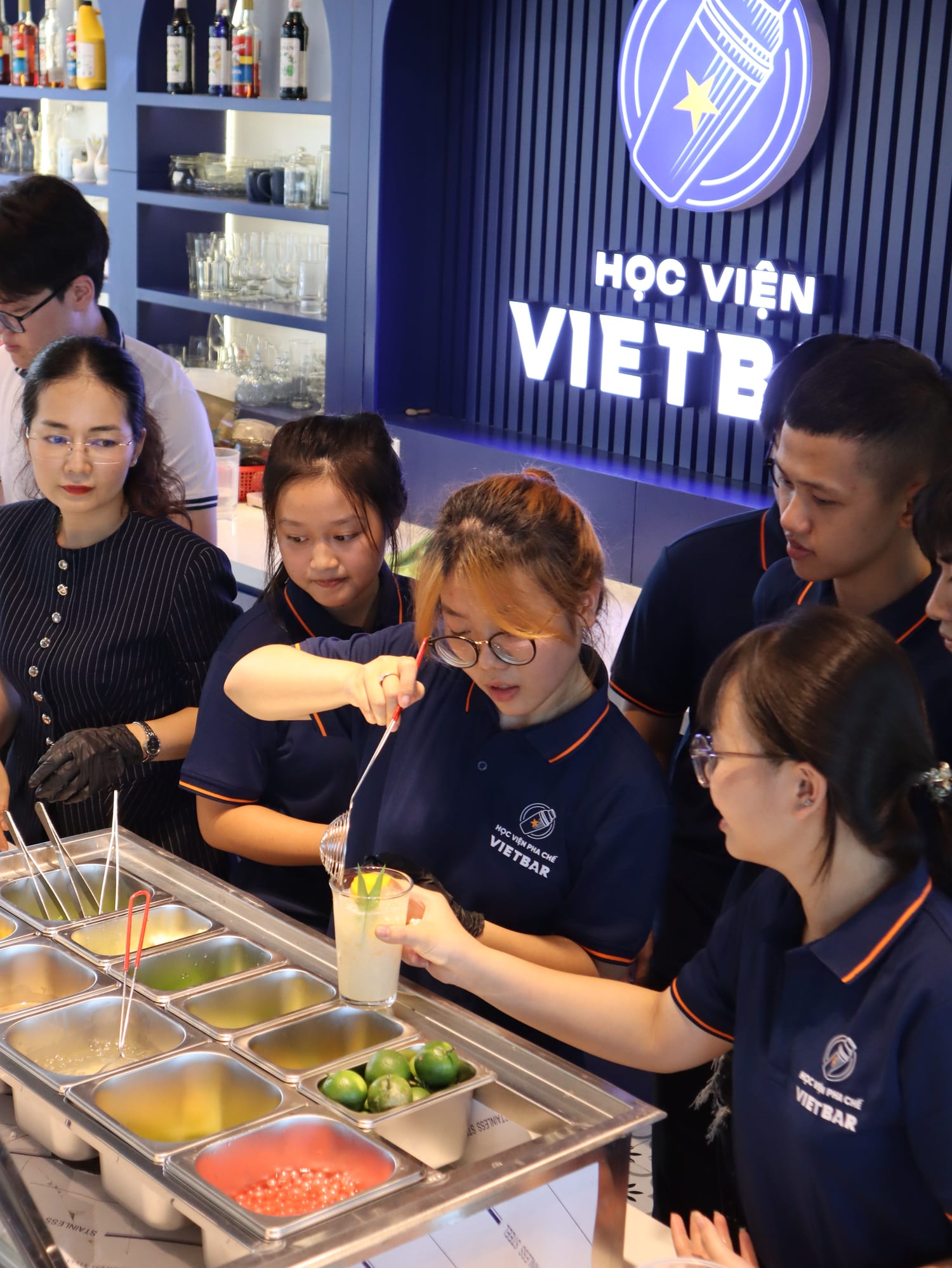 Hoạt động thực hành tại Học Viện Vietbar