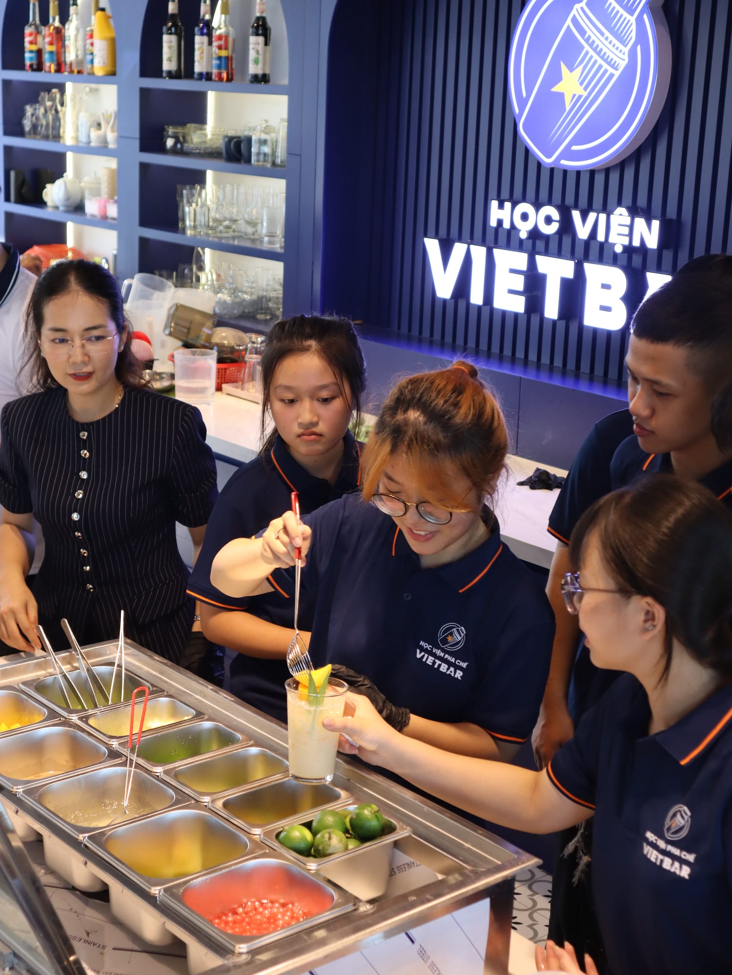 Hoạt động thực hành tại Học Viện Vietbar