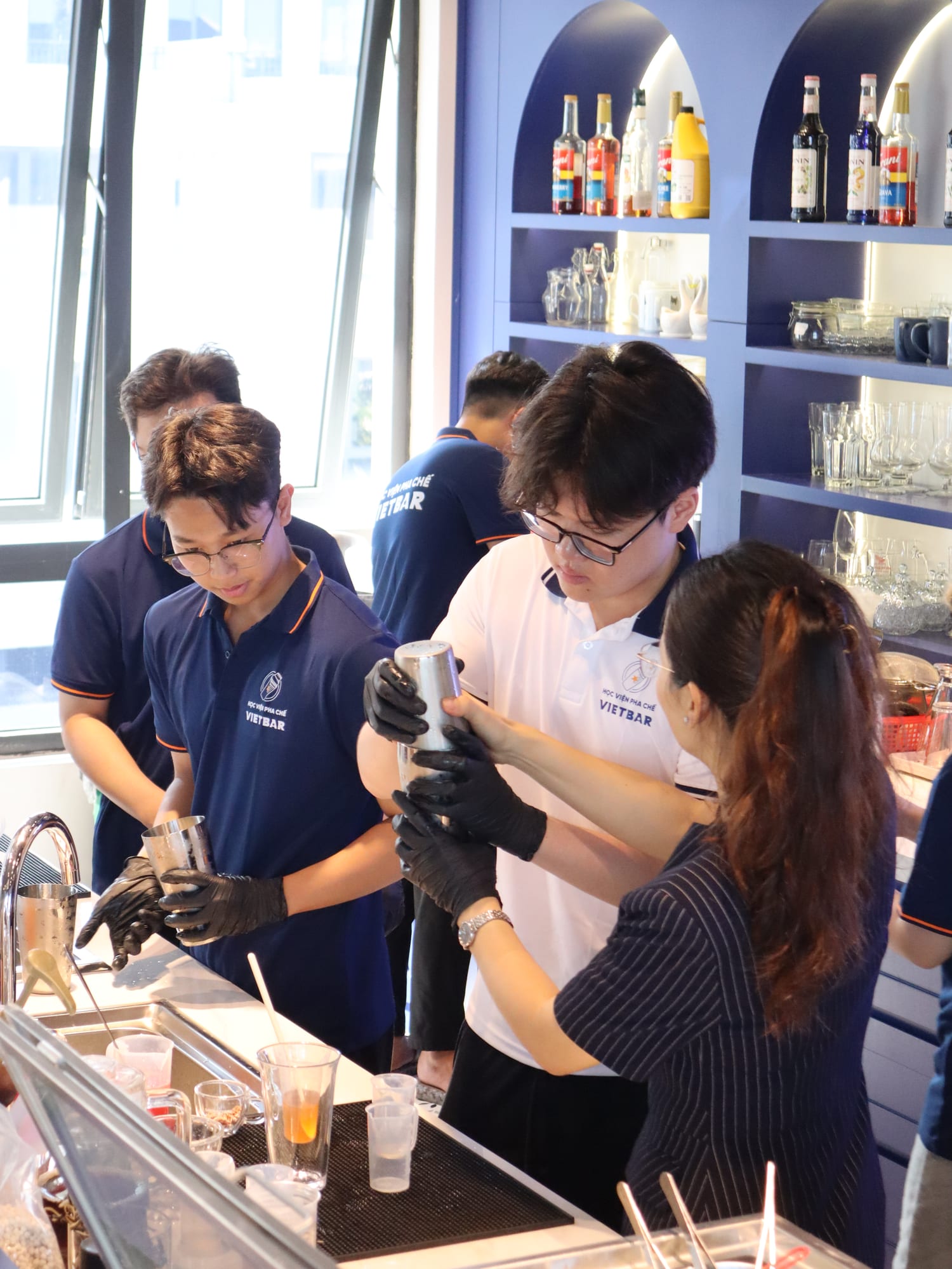 Hoạt động thực hành tại Học Viện Vietbar