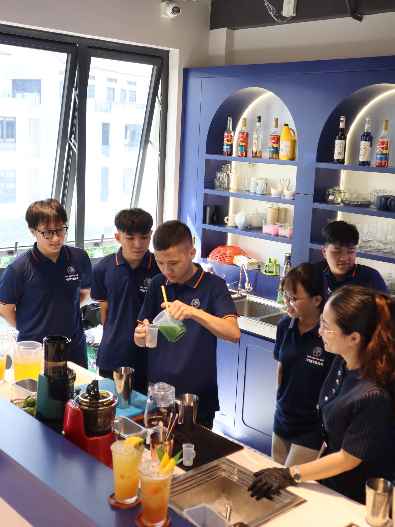 Hoạt động thực hành tại Học Viện Vietbar