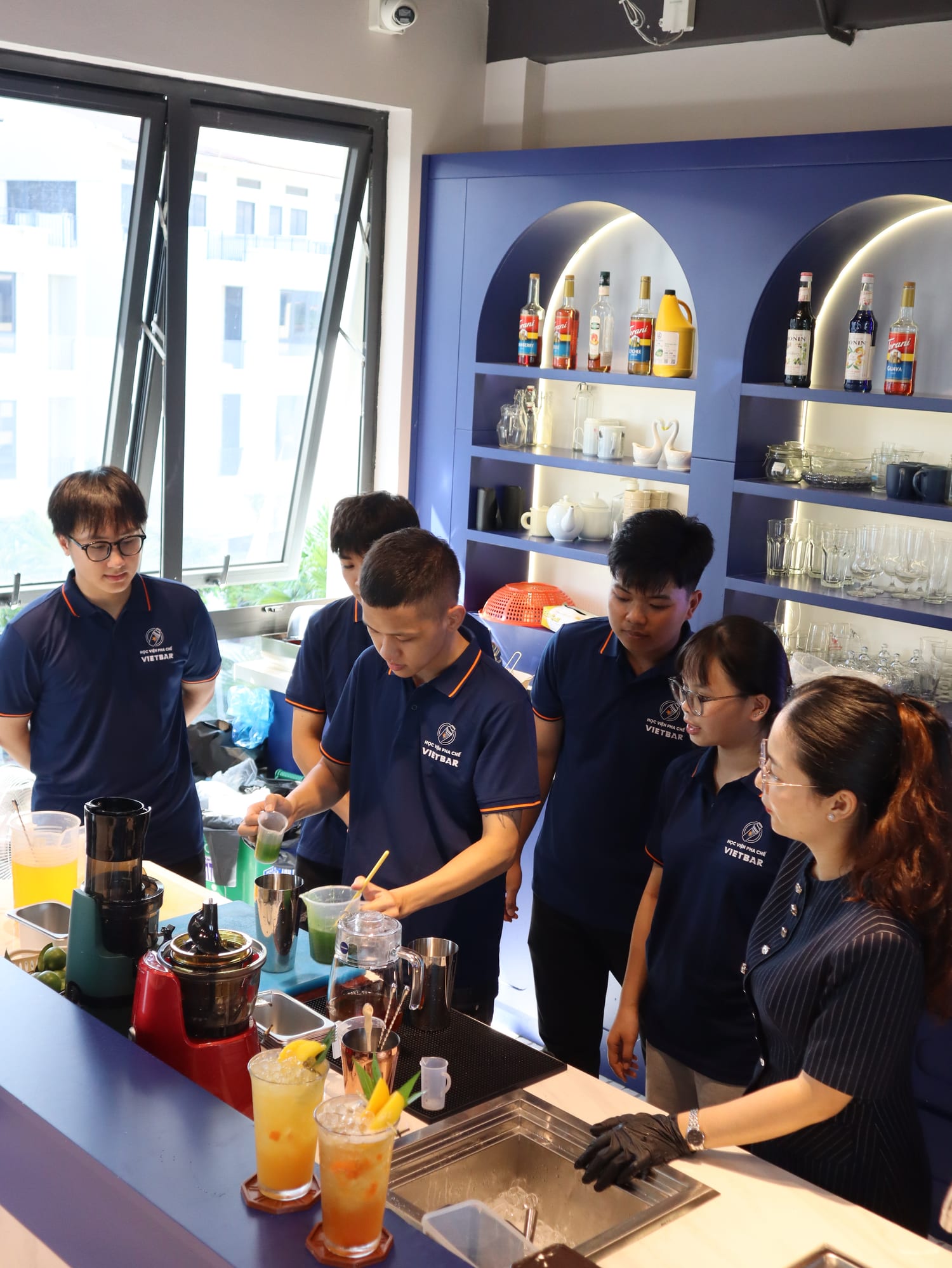 Hoạt động thực hành tại Học Viện Vietbar
