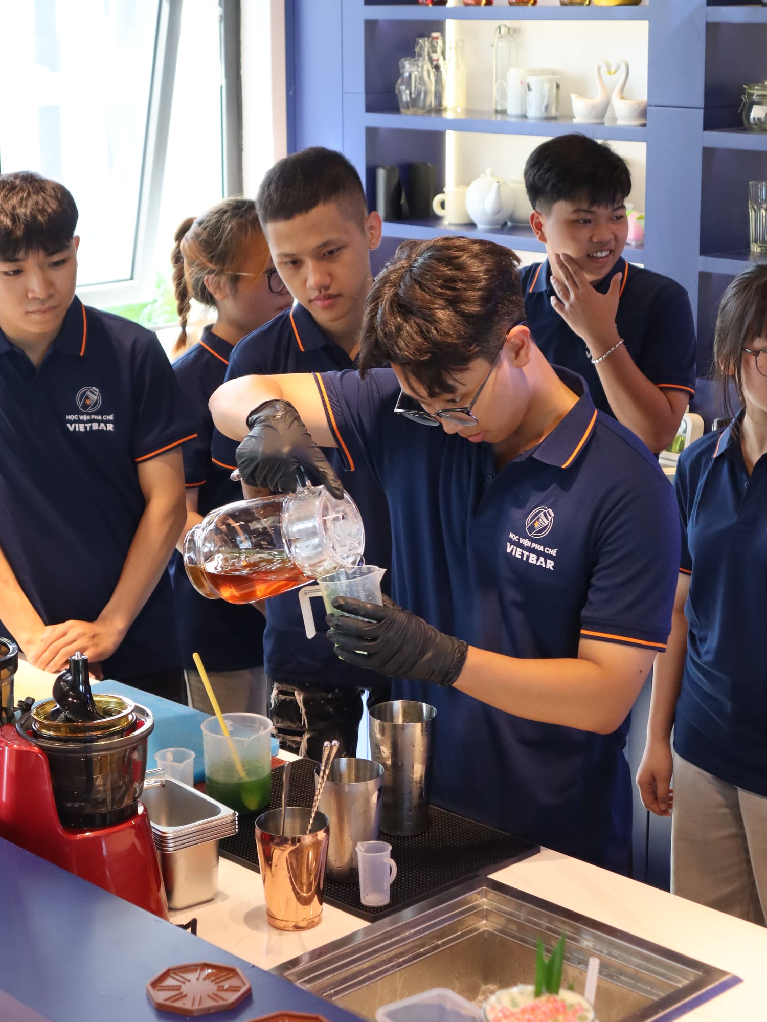 Hoạt động thực hành tại Học Viện Vietbar