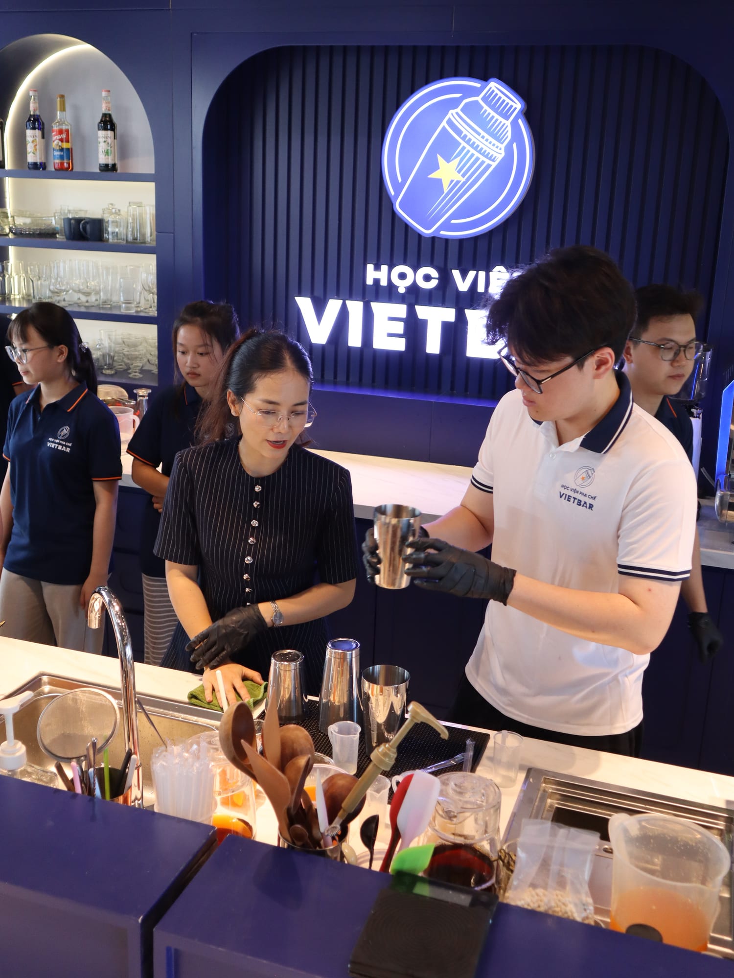 Hoạt động thực hành tại Học Viện Vietbar