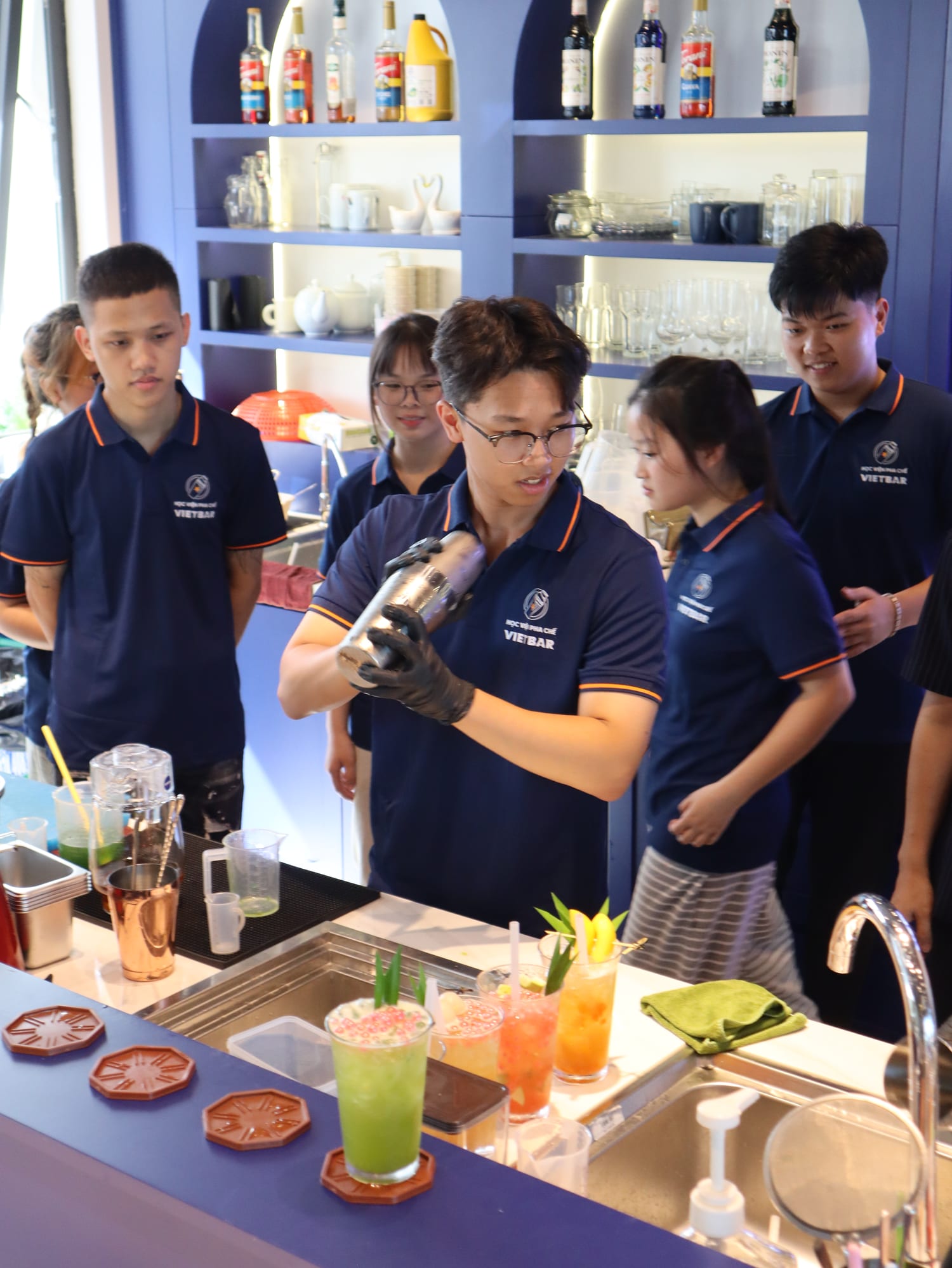 Hoạt động thực hành tại Học Viện Vietbar