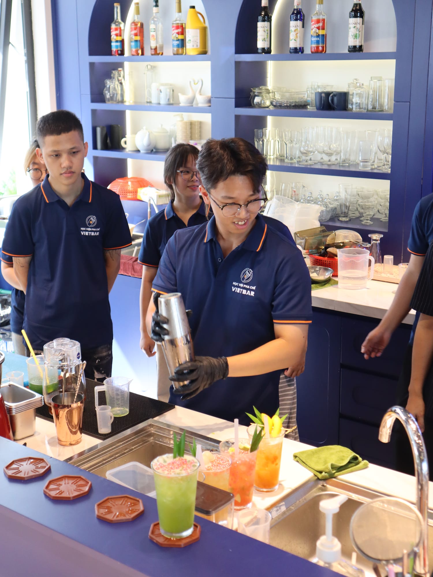 Hoạt động thực hành tại Học Viện Vietbar