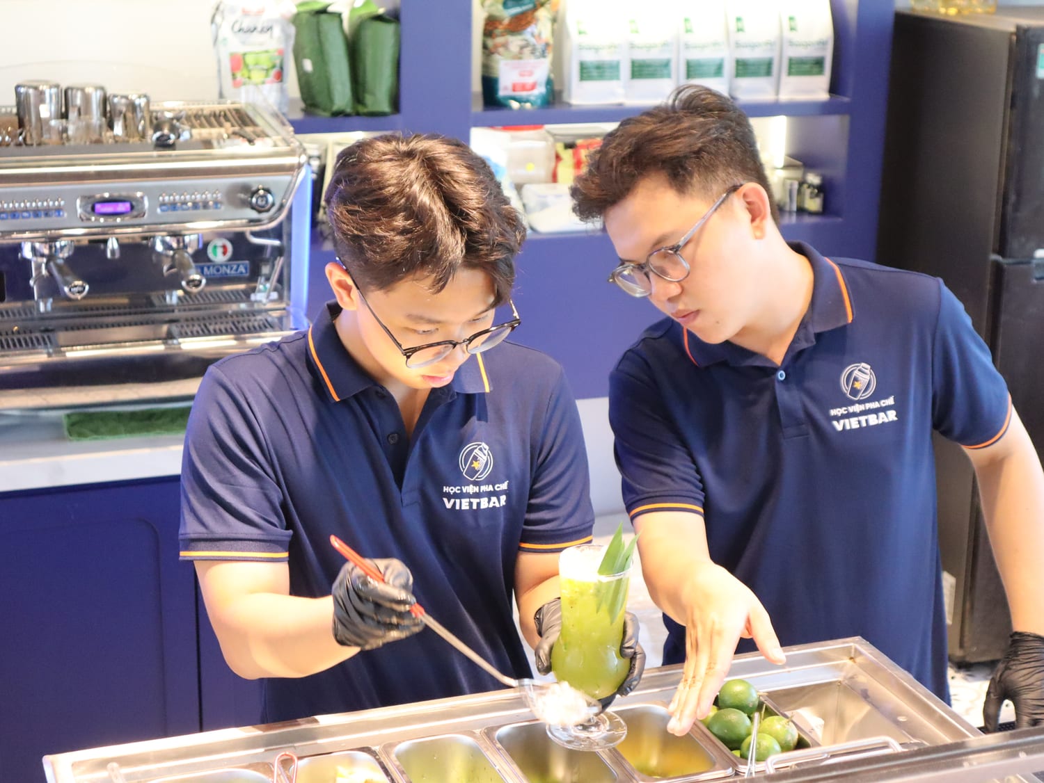 Hoạt động thực hành tại Học Viện Vietbar