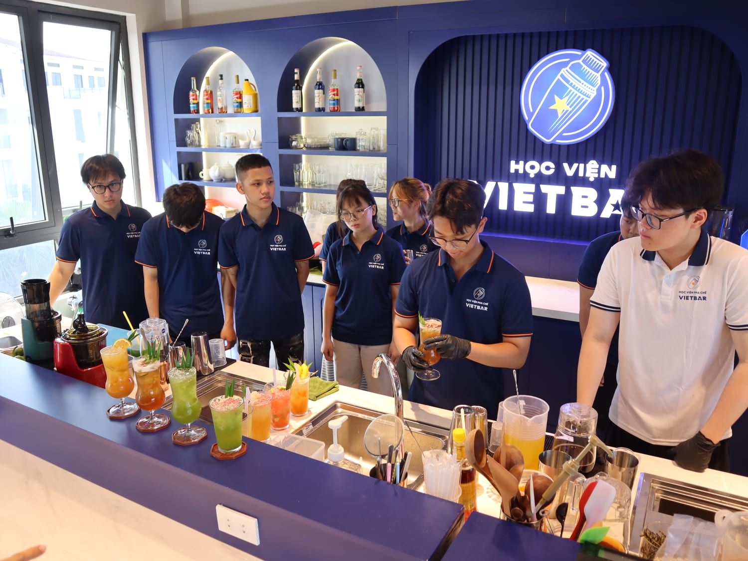 Hoạt động thực hành tại Học Viện Vietbar