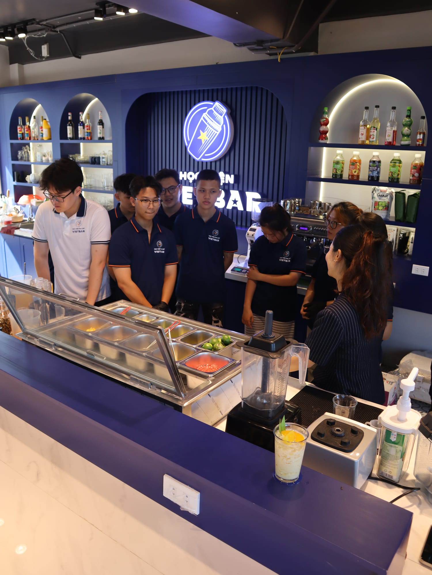Hoạt động thực hành tại Học Viện Vietbar