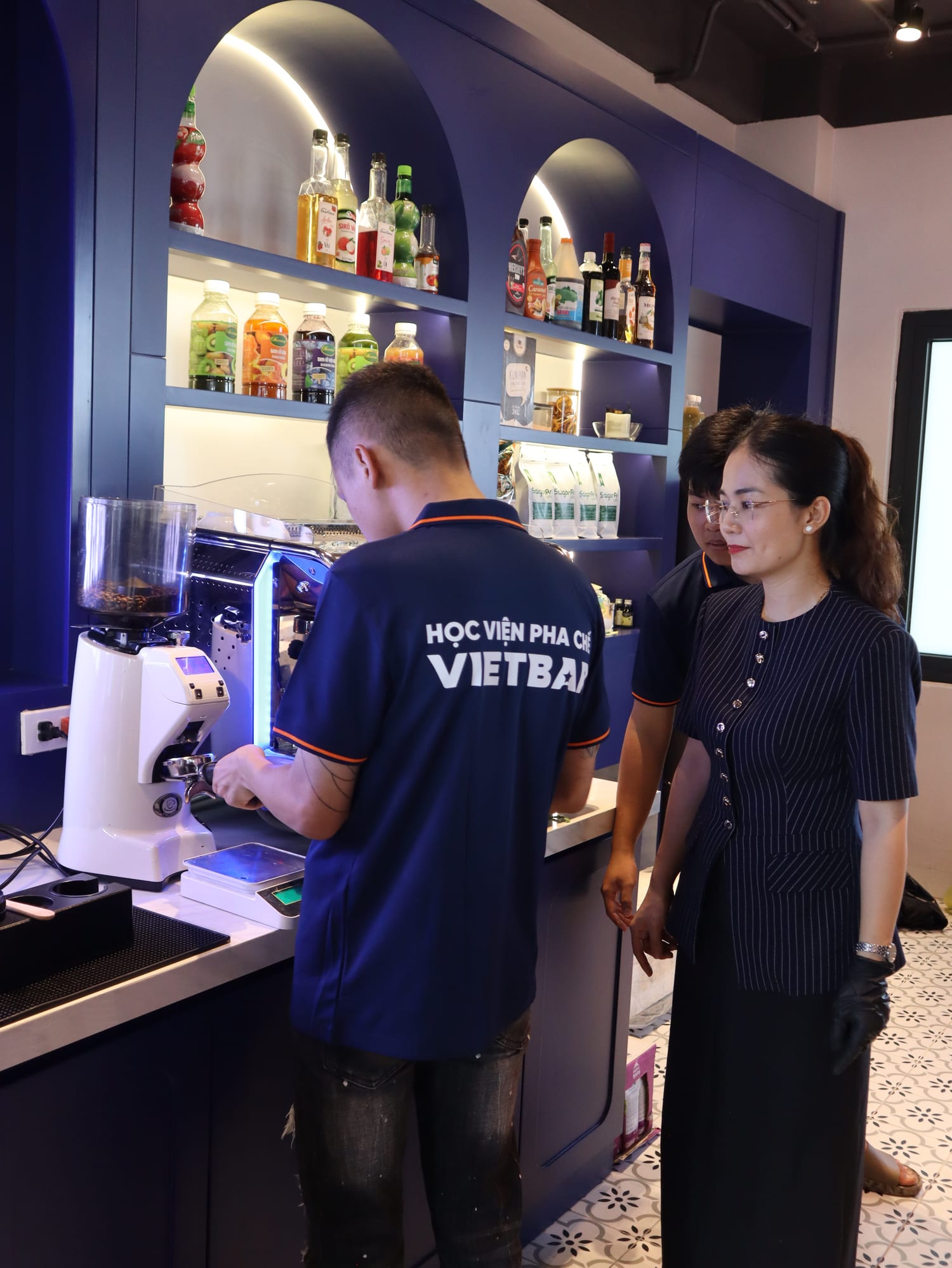 Hoạt động thực hành tại Học Viện Vietbar
